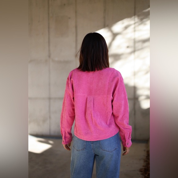 NWOT Wishlist Apparel hot pink (hibiscus) cropped corduroy button up size small - Picture 3 of 16